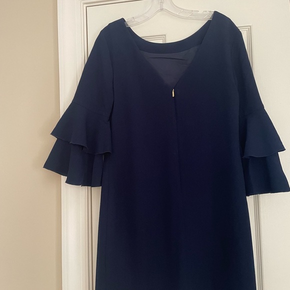 NWOT Trina Turk navy blue dress. Size 6. - Picture 2 of 5